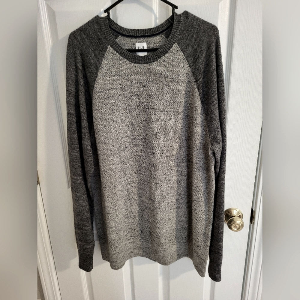 Gap Crewneck